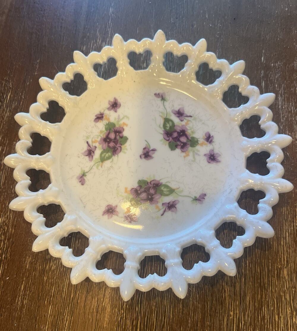 Noritake Sweet Violet NW-B-1 8" Round Pierced Rim Porcelain Plate White Purple